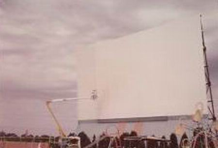 Starlite Drive-In Theatre - Old Photo From Driveinsdotcom (newer photo)